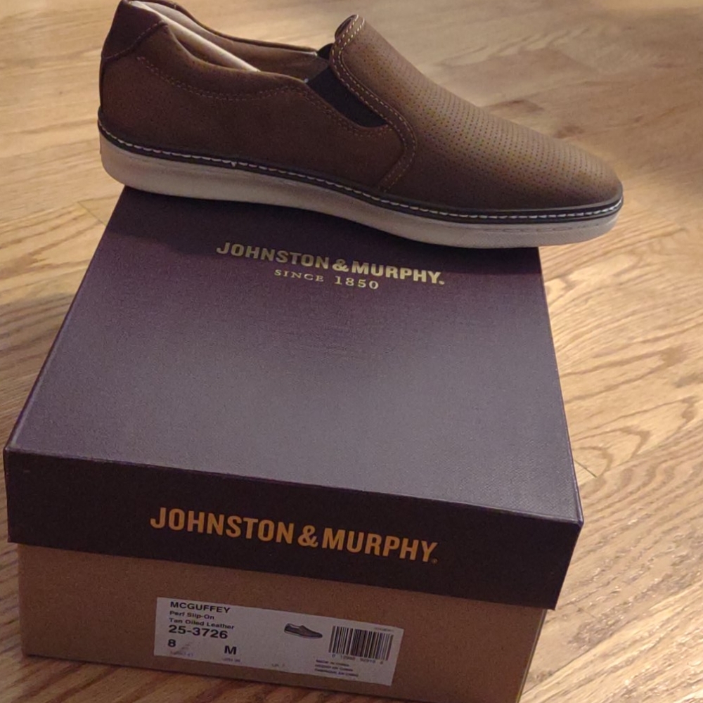 Men's shoe size 8